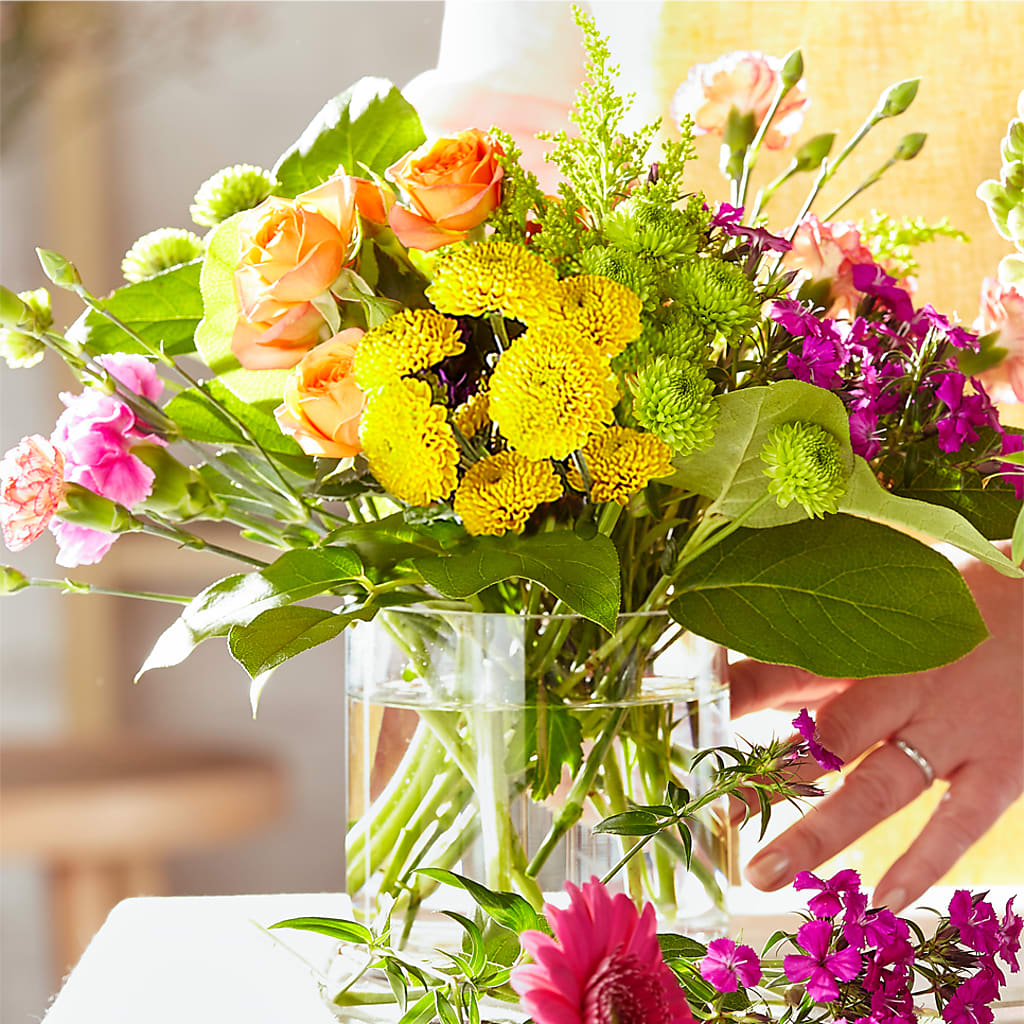 Bold & Bright – A Florist Original – MR D'S, Lander WY