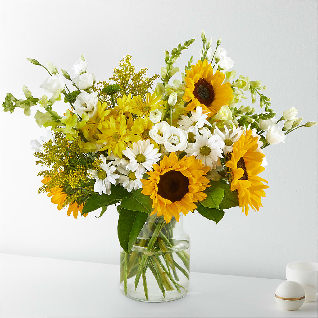 Hello Sunshine Bouquet – MR D'S, Lander WY