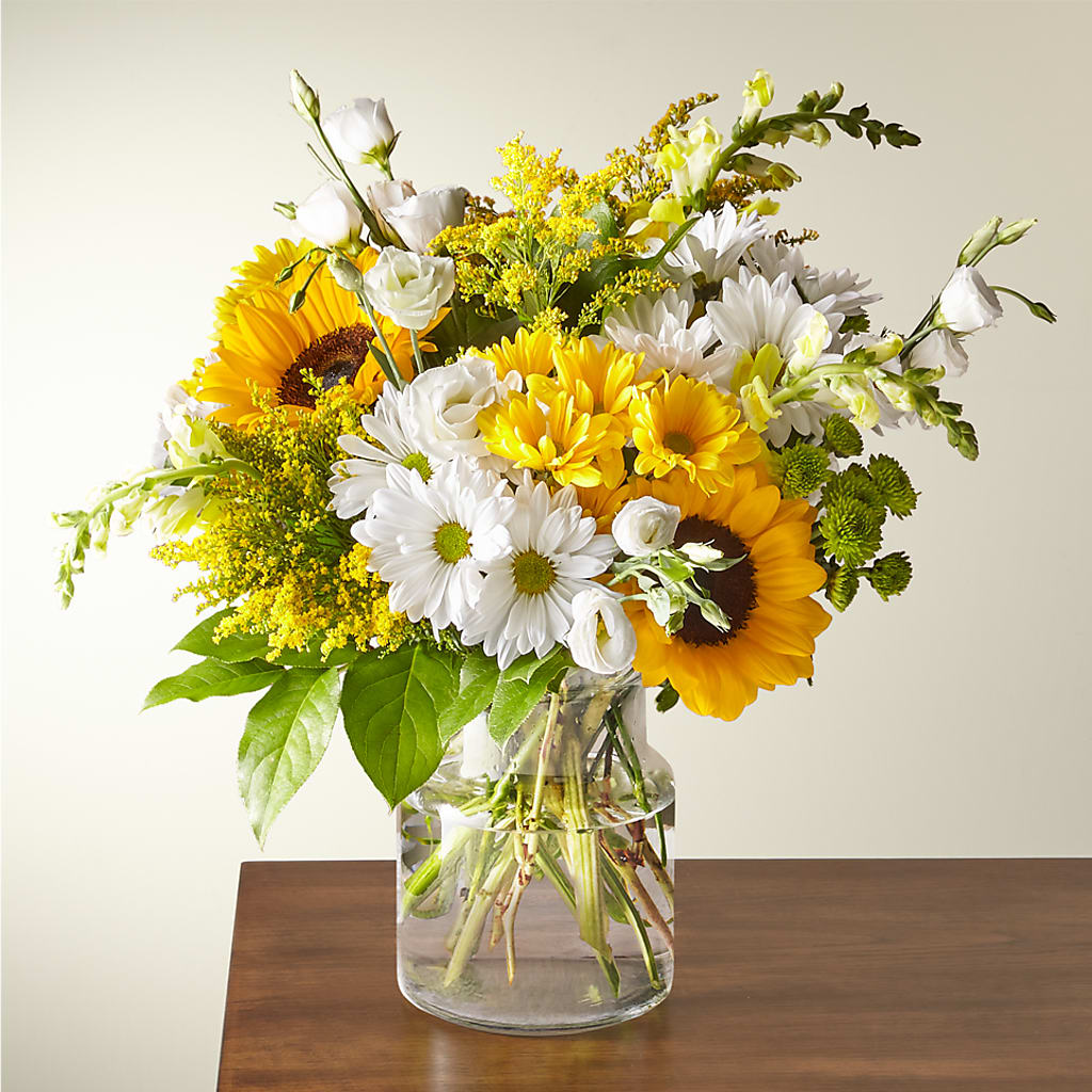 Hello Sunshine Bouquet – MR D'S, Lander WY