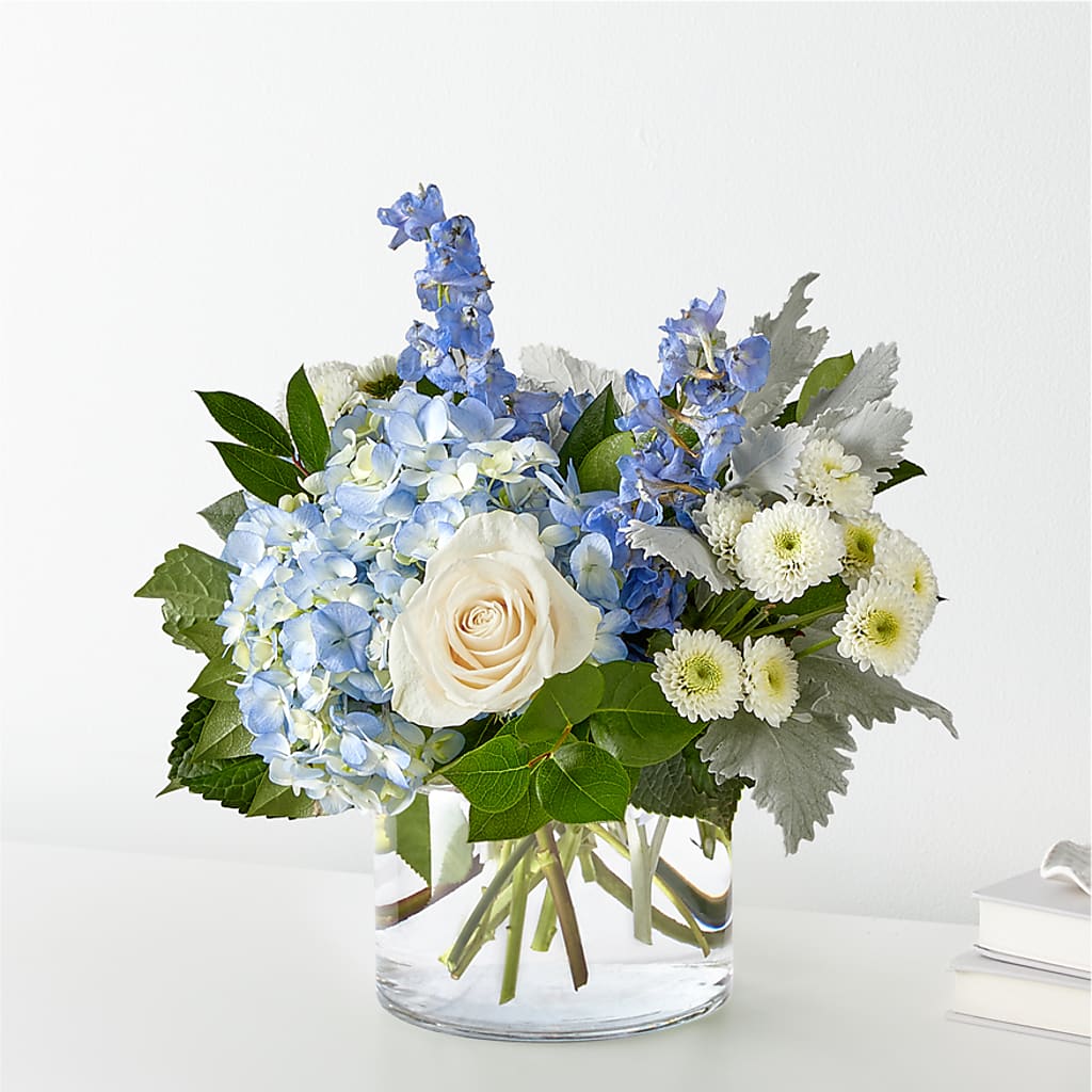 Clear Skies Bouquet – MR D'S, Lander WY