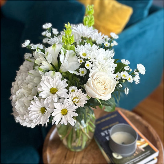Classic Ivory – A Florist Original – MR D'S, Lander WY
