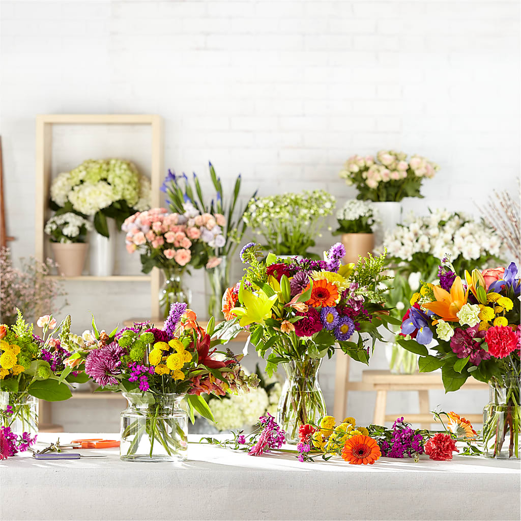 Bold & Bright – A Florist Original – MR D'S, Lander WY