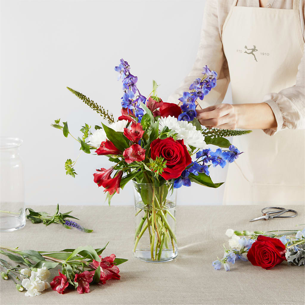 Star Spangled - A Florist Original – MR D'S, Lander WY