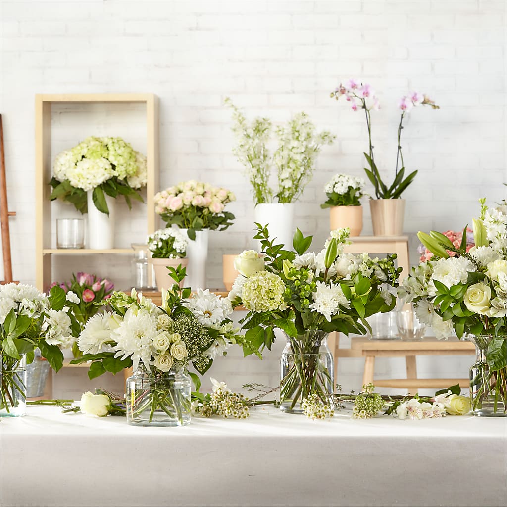 Classic Ivory – A Florist Original – MR D'S, Lander WY
