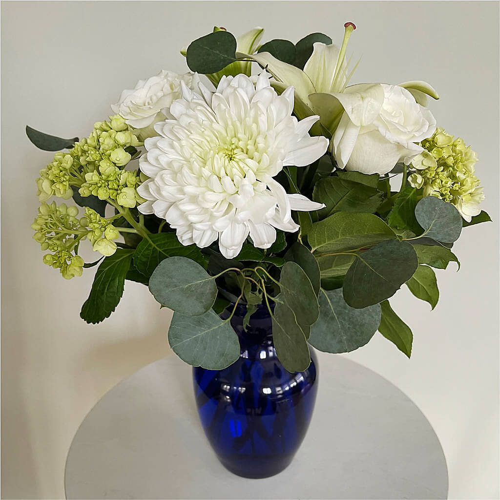 Snowy Dreams Bouquet – MR D'S, Lander WY