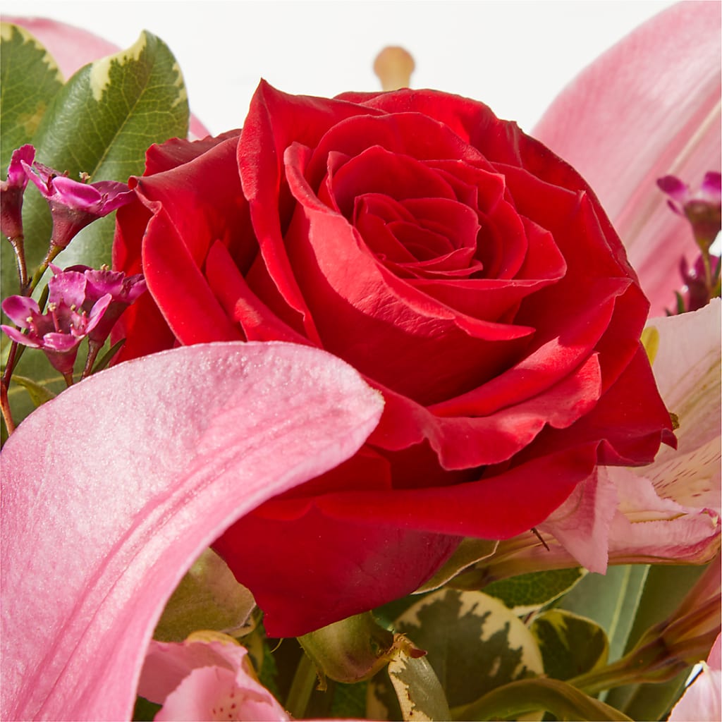 Lucky in Love Bouquet – MR D'S, Lander WY