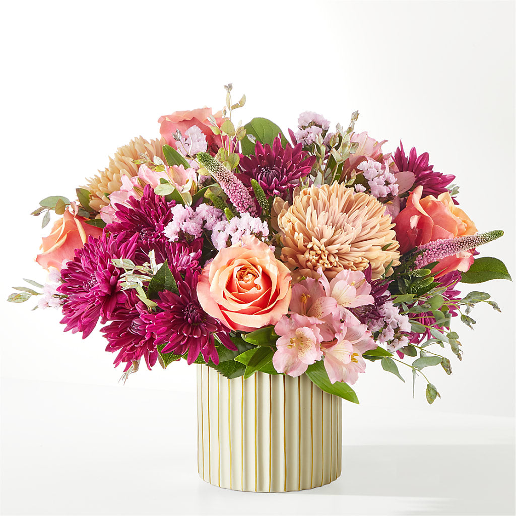 Berry Cobbler Bouquet with Ivory Vase – MR D'S, Lander WY