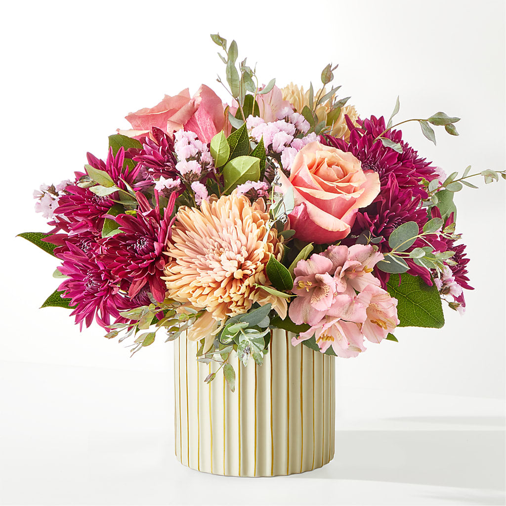 Berry Cobbler Bouquet with Ivory Vase – MR D'S, Lander WY
