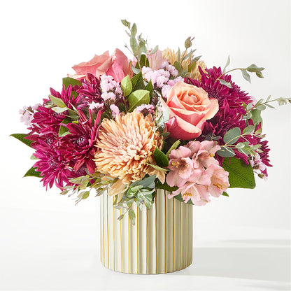 Berry Cobbler Bouquet with Ivory Vase – MR D'S, Lander WY